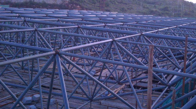 昌吉概述网架加工中对钢材的质量的过细恳求